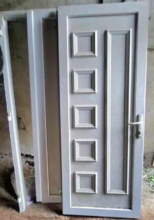 باب UPVC مستعمل