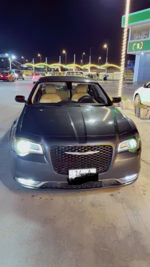 Used Chrysler 300 in Basra