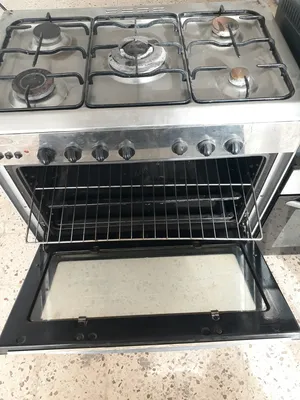Gas cooker  in good  condition