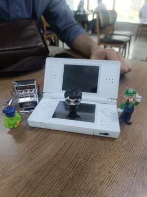 nintendo ds lite. 60الف وبي مجال