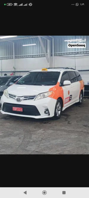 Used Toyota Sienna in Muscat