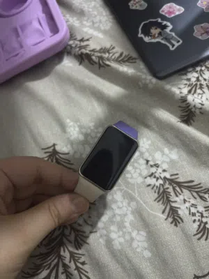 ساعة هونور باند 9