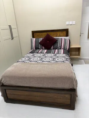 Queen Size Bed – 120 x 200 cm