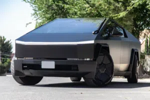 Tesla Cybertruck 2024 foundation series clean title سايبر ترك