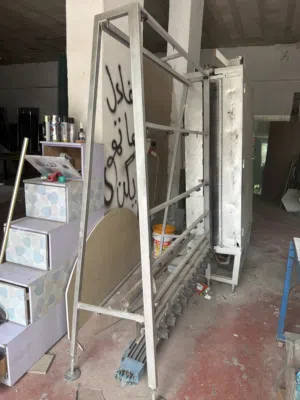 ماكنة غسيل زجاج منلاتي بحالة جيدة