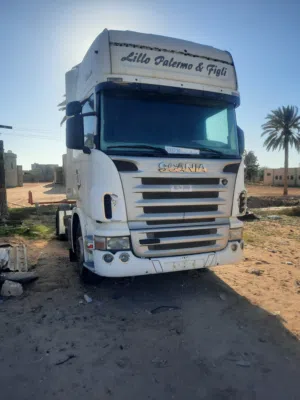 شاحنة راس سكانيا
