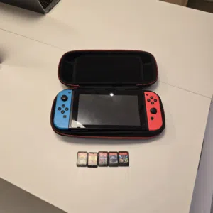 Nintendo Switch - مع 5 ألعاب