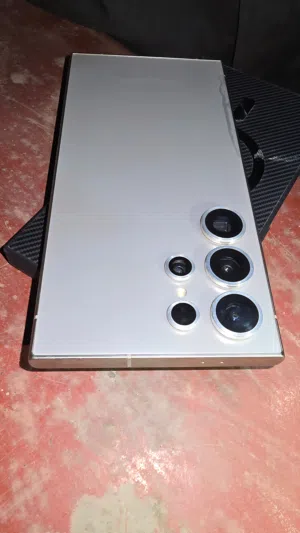 S24 Ultra ذاكرة 512 استعمال شخصي كرتونة دبوس وصله وشاحن 45W