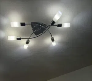 2 ثريات مع ريموت للبيع