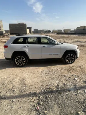Used Jeep Grand Cherokee in Basra
