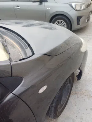 سيارة تويوتا كورولا موديل 208 شرط الفحص. اللون اسود