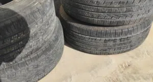 إطارات مستعمله العدد 4 بحاله جيده لاستخدام العزب