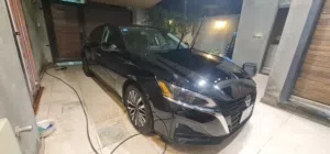 نيسان الالتما sv للبيع