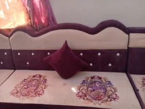 مجلس شبه جديد بقيمه 50 ريال بالزوليه