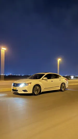 نيسان التيما 2016 SL