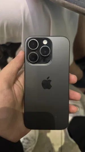 حالته جيدة iPhone15 pro 256gb غير قابل للتفاوض