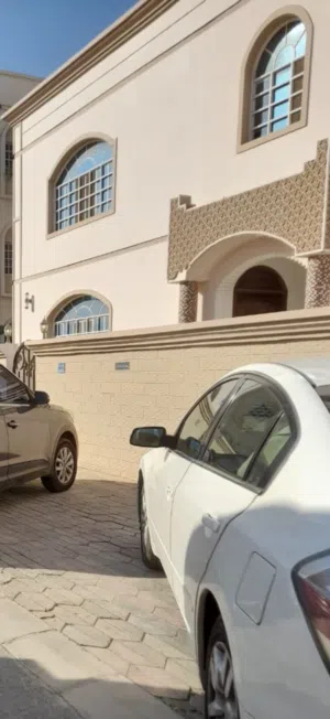 دور ارضي في الانصب قرب نستو والجامع والمدرسة المصرية والمركز الصحي