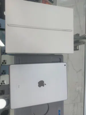 ipad 9  64 g  iusd     ايباد  9. 64g  مستعمل بحالت الوكاله.
