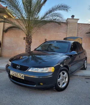 Used Opel Vectra in Zarqa