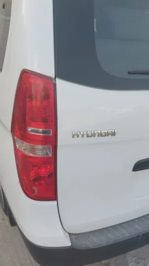 Hyundai . H1 . 2018 . New0