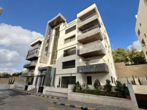 195 m2 3 Bedrooms Apartments for Sale in Amman Khalda