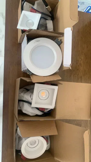 سبوت لايت جديد توفير طاقة led بالكرتون