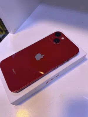 iPhone 13 عادي لون احمر