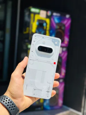 ناثينج-فون-3a،-والذي-يأتي-بشاشة-amoled-كبيرة-بحجم-6-77-بوصة-بدقة-fhd،-مع-معدل-تحديث-يصل-إلى-120-هر