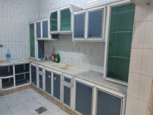مطبخ المنيوم مستعمل واغراض مستعملة للبيع
