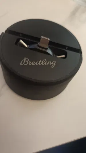 قاعده شحن  breitling  مميزه