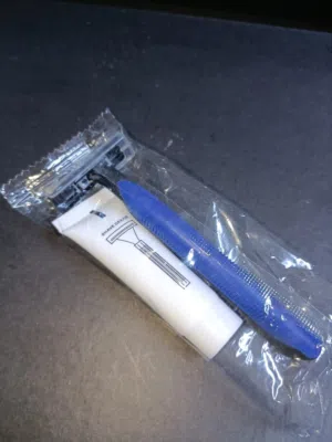 عدة حلاقة shaving kit
