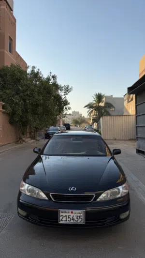 Used Lexus ES in Central Governorate