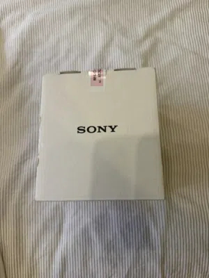 Sony ZVE10 ii (New open box from customs) White color with 16-50mm lens