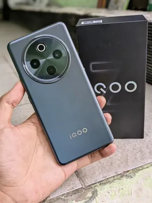 فيفو iQOO 10 256 جيجابايت أسود