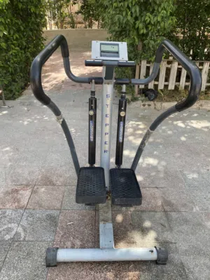 للبيع جهاز رياضي منزلي احترافي من ماركة sportop موديل CST7000