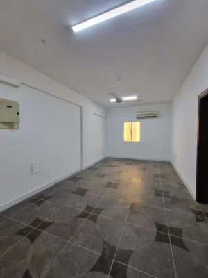 شقة راقية للإيجار في الحمرية  Apartment for Rent in Al Hamriya
