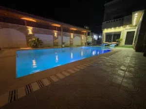 مزرعة فاخرة حي الروضه – 18 دقيقة من عمان –