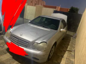 Mercedes c180 w211 2004