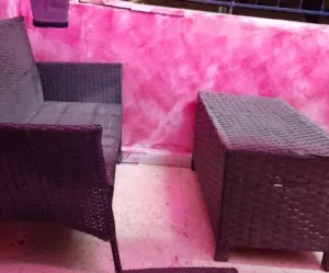 طقم جلوس مقعد ثنائي مع طاوله فقط للبيع