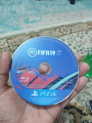 لعبة فيفا 2019 ps4
