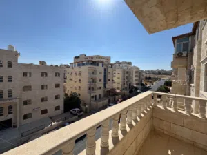 شقة طابق ثالث بشفا بدران بمساحة 142 م  – من  Margarita Real Estate      قرب جامعة العلوم التطبيقية .