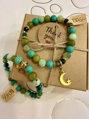 اسوار من الاحجار الكريمة الطبيعية