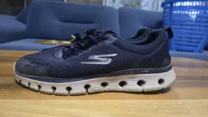 حذاء سكيتشرز go walk