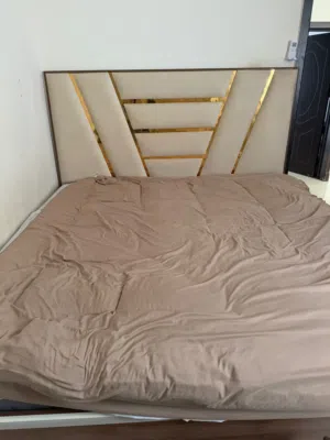 تخت + فرشة  + لباد