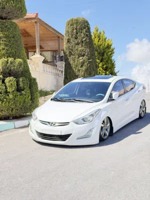 Used Hyundai Avante in Amman