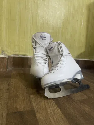 سكيت لتزلج على الجليد نوع السكيت (Skate JacksoN
