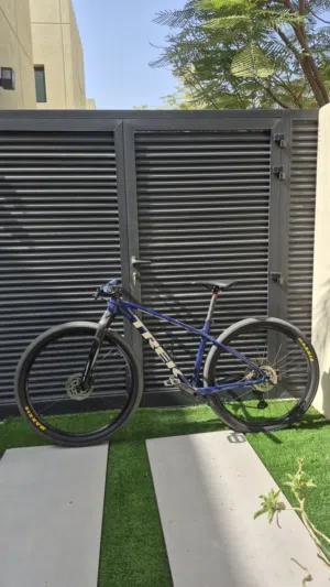 TREK X-CALIBRE 8 Street bike