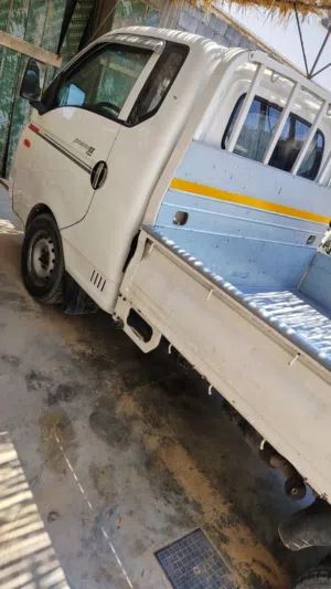 Used Hyundai H 100 in Tripoli