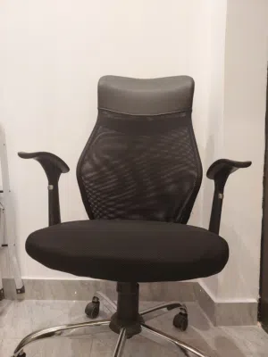 كراسي مكتب دوار Swivel office chairs
