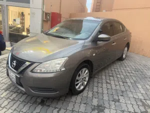 Nissan . Sentra . Weekly3